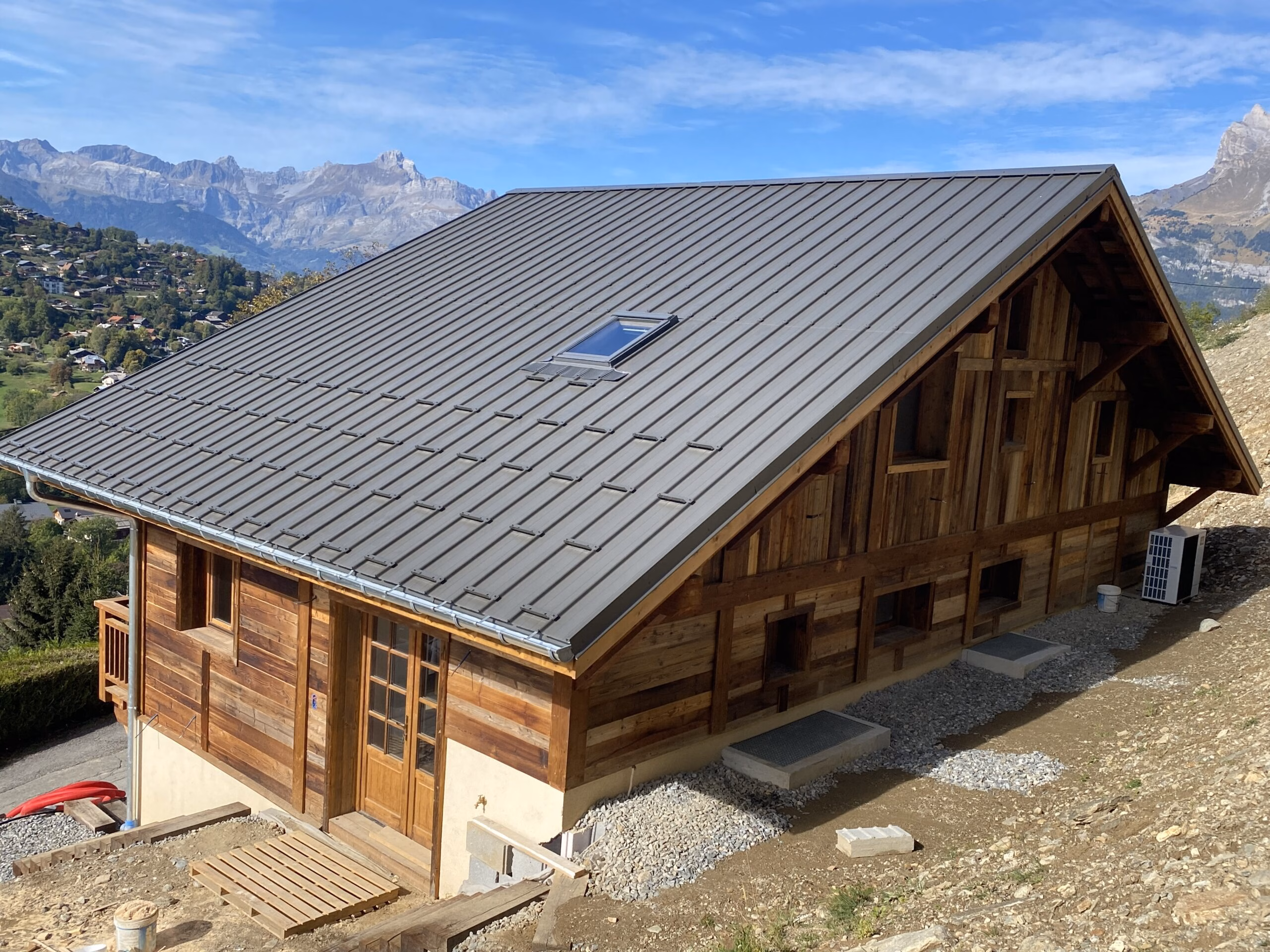 Bardage vieux bois, entrée double