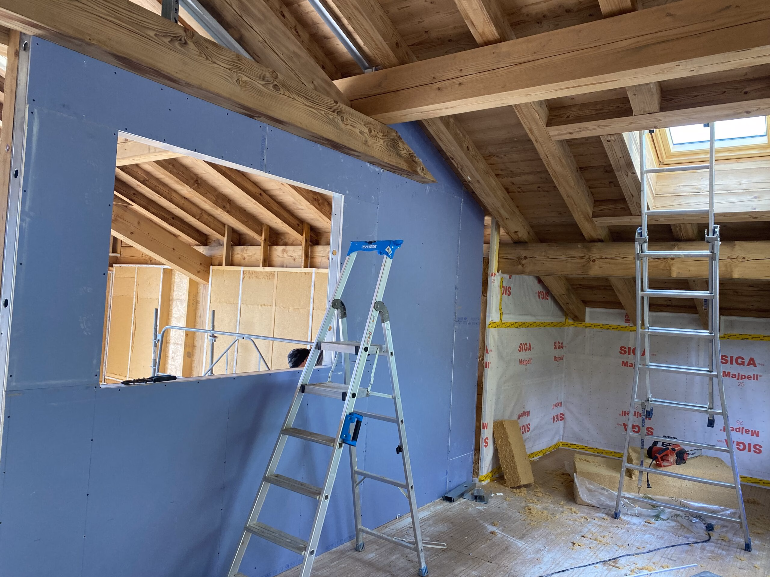 Pose placo. phonique, pare-vapeur après la laine de bois