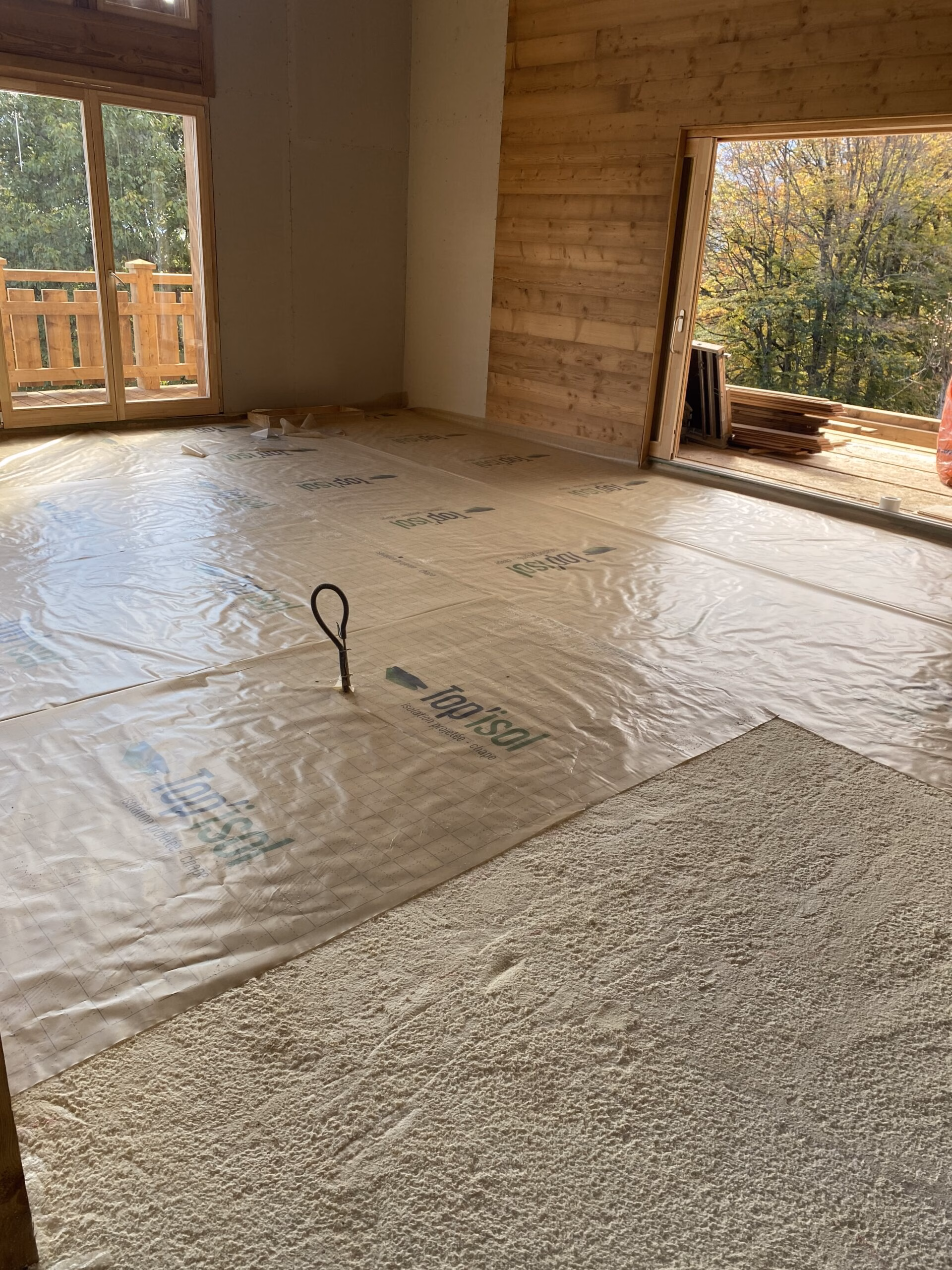 Isolation sol avec mousse projetée