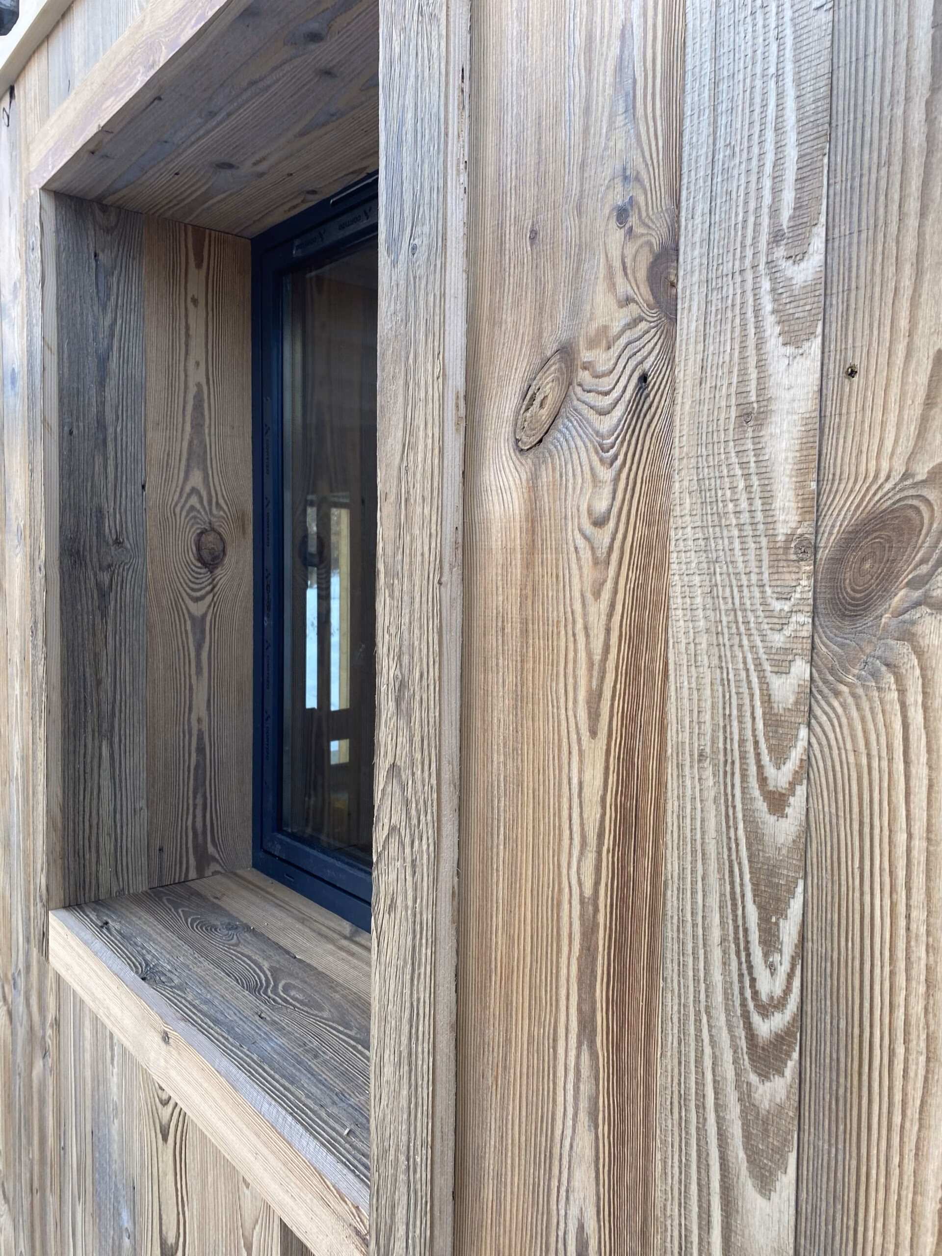 Habillage extérieur vieux bois après étanchéité