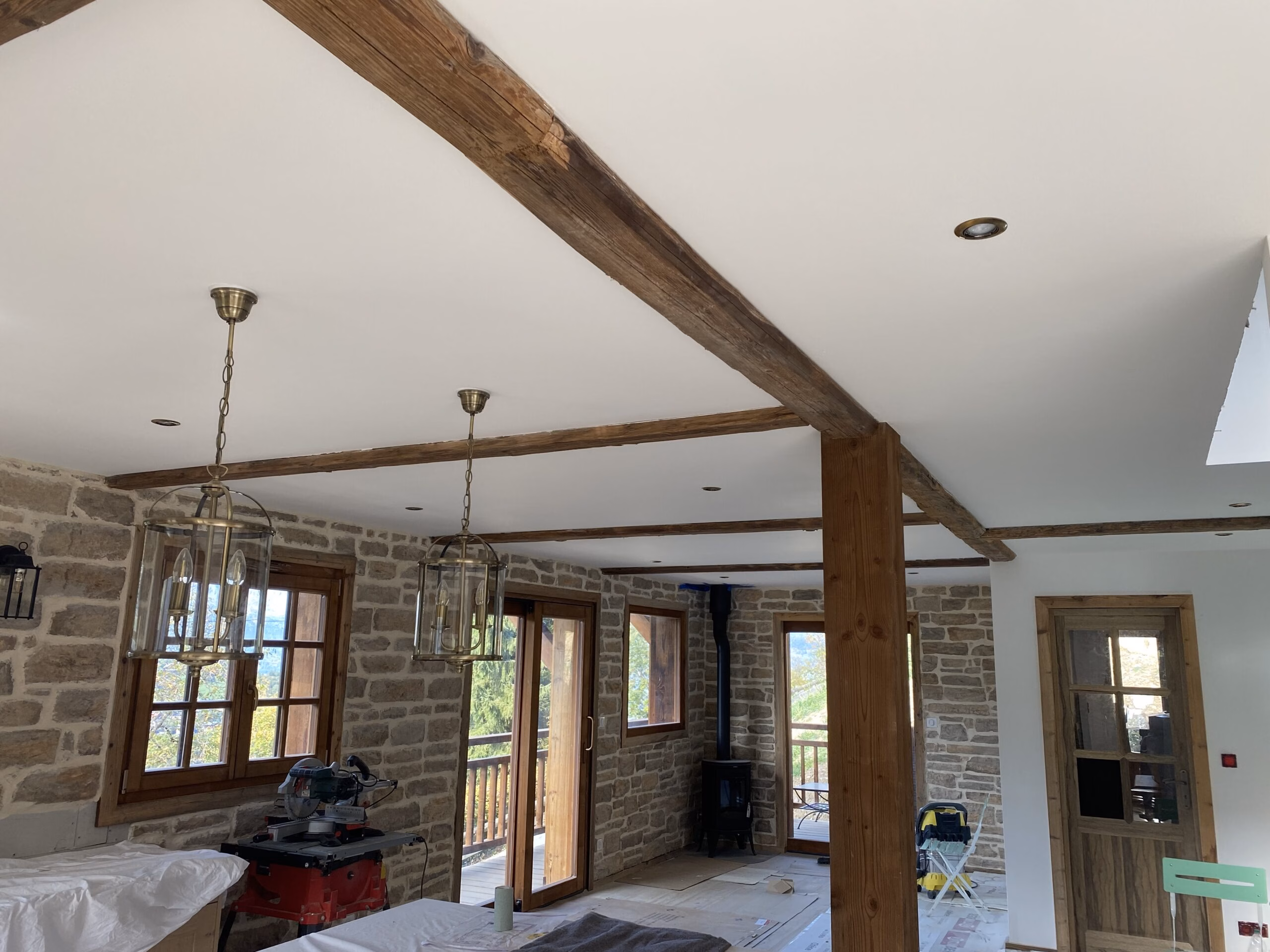 Fausses poutres vieux bois